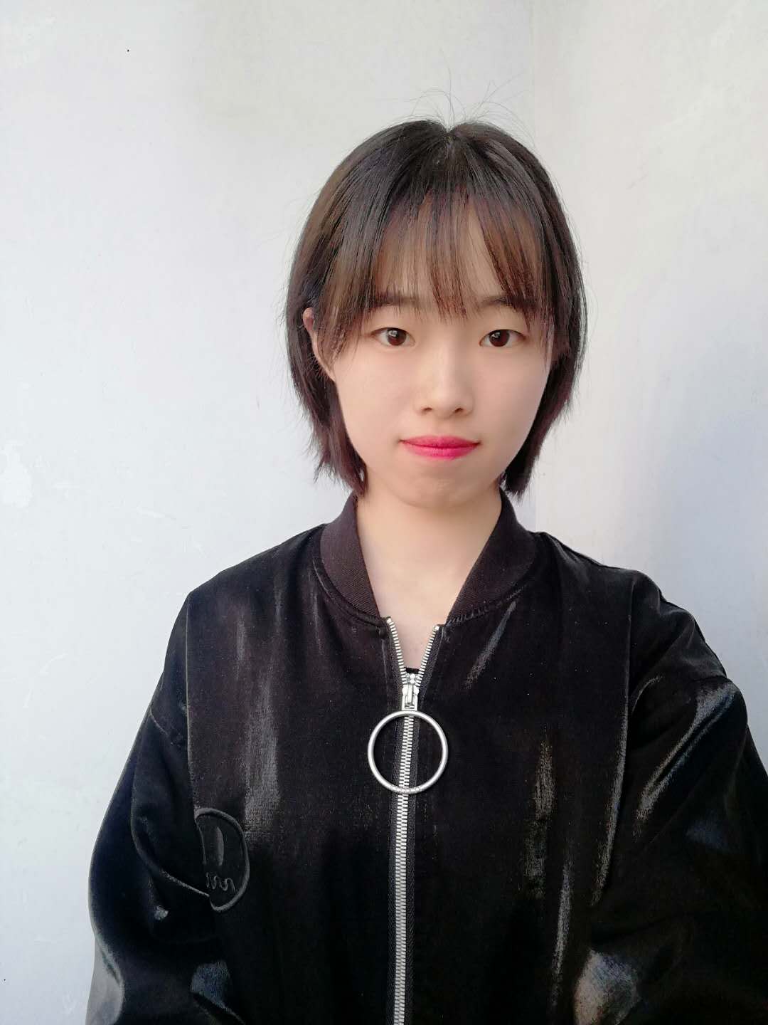5 0 个人简介:李雪,河南省信阳人,文心社会工作服务中心商城站实习